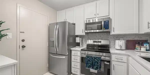 Image 4 Image 4