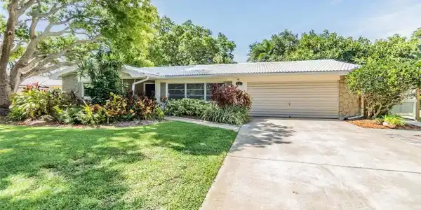 2301 WILLIAMS DRIVE