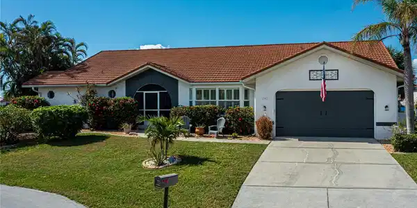 1542 KINGLET DRIVE