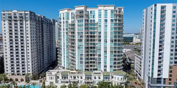 450 KNIGHTS RUN AVENUE