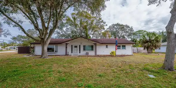 5500 LANCEWOOD CIRCLE N