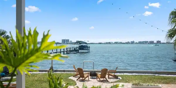 113 SUNBURST COURT