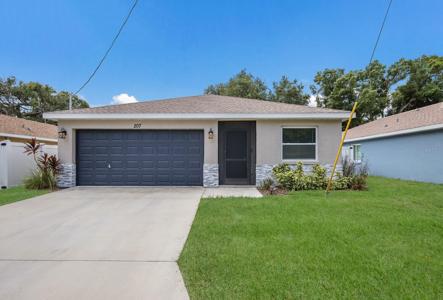 207 11TH STREET W