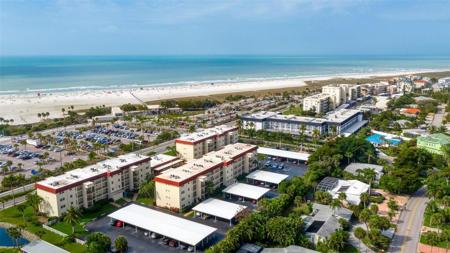 915 BEACH ROAD
