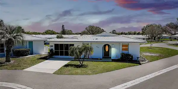 397 CIRCLEWOOD DRIVE