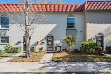 2700 BAYSHORE BOULEVARD