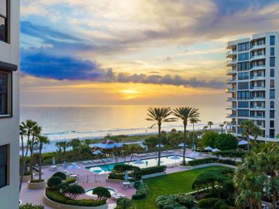 1241 GULF OF MEXICO DRIVE