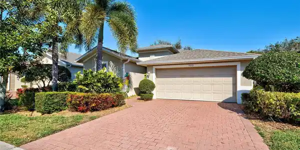9052 COACHMAN DRIVE