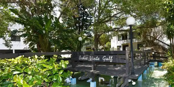 1555 TARPON CENTER DRIVE