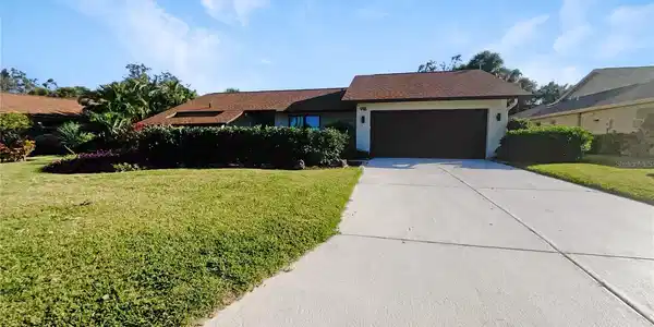 918 S DORAL LANE