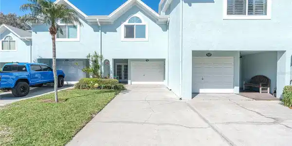 536 GARLAND CIRCLE