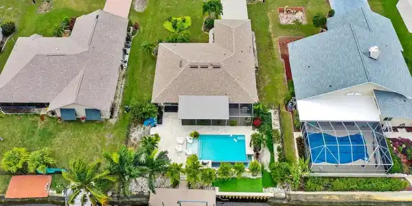 6156 COCOS DRIVE
