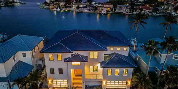 2601 BAYSHORE DRIVE