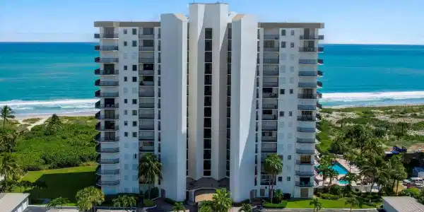 3120 N HIGHWAY A1A
