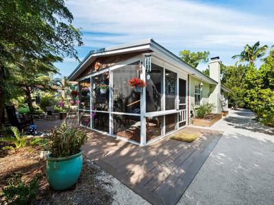591 HIBISCUS WAY