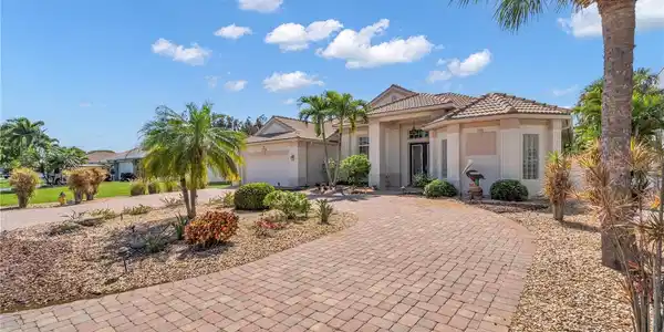 445 BAYNARD DRIVE