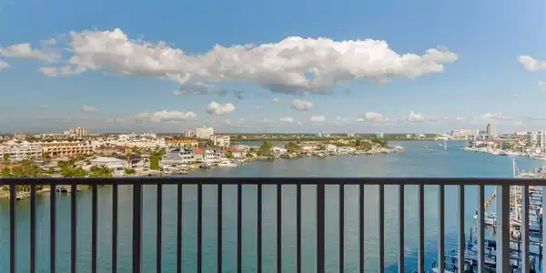 530 S GULFVIEW BOULEVARD