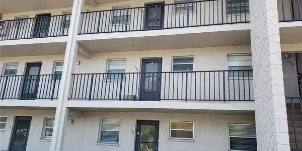 102 CAPRI ISLES BOULEVARD