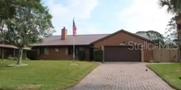 1807 TRAVELERS PALM DRIVE