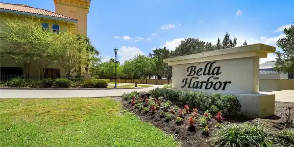 100 BELLA HARBOR COURT