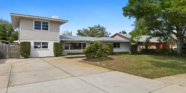 308 BEACH ROAD