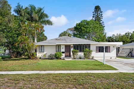 1915 SAINT GEORGE DRIVE