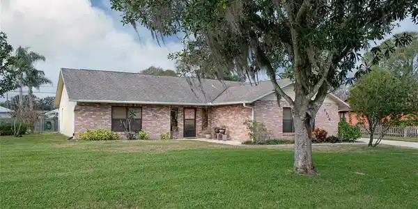 2330 PINE TREE DRIVE