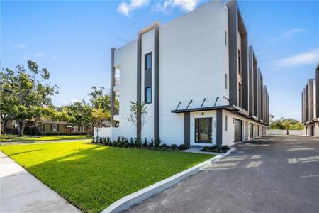 3002 W PLATT