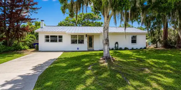2824 YULE TREE DRIVE