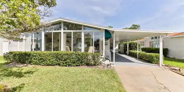 713 HELMSMEN LANE