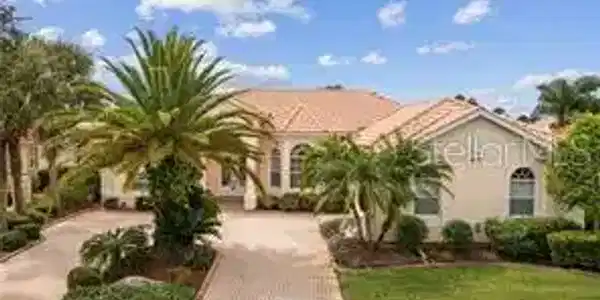 4260 CORSO VENETIA BOULEVARD