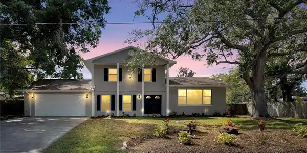 118 NW 2ND STREET