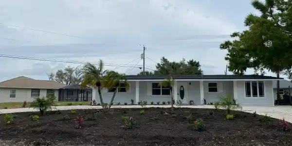 405 W SHADE DRIVE