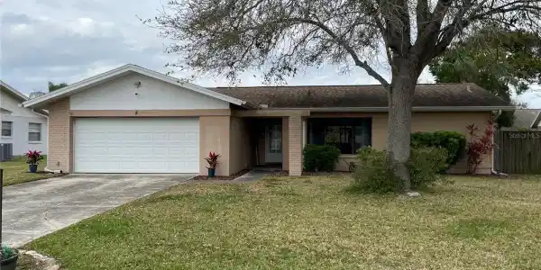 5 PINTAIL PLACE