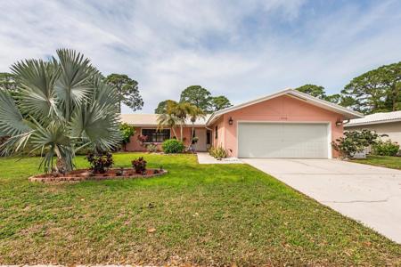 7516 MARIANA DR