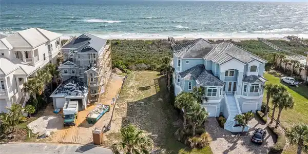 542 CINNAMON BEACH
