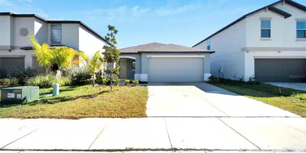 1033 ROYAL EMPRESS DRIVE