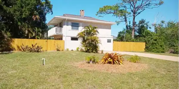 5075 LEMON BAY DRIVE