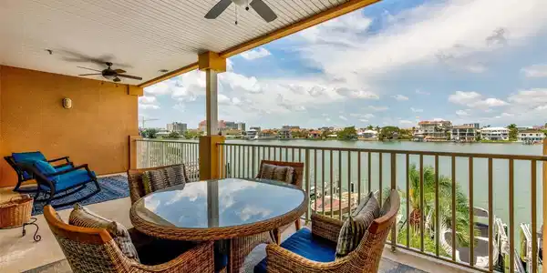 692 BAYWAY BOULEVARD