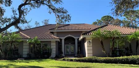 861 MACEWEN DRIVE