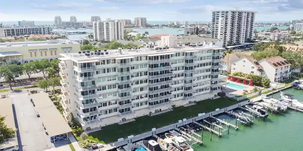 223 ISLAND WAY