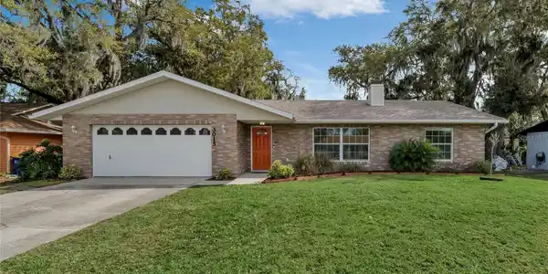 3015 ORANGE TREE DRIVE