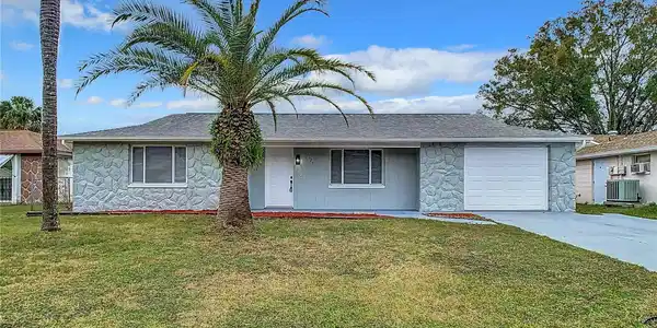 6125 WESTPORT DRIVE