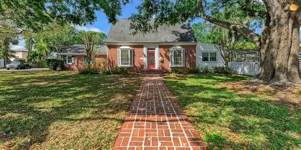 406 20TH STREET W