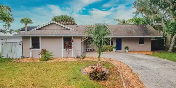 41 OAK TREE DRIVE