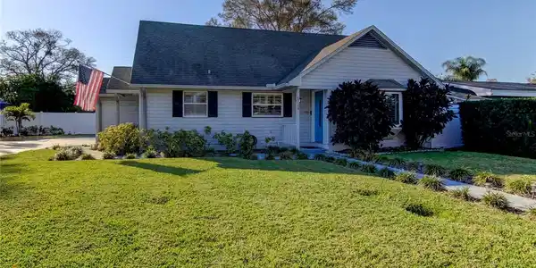 1724 AUDREY DRIVE