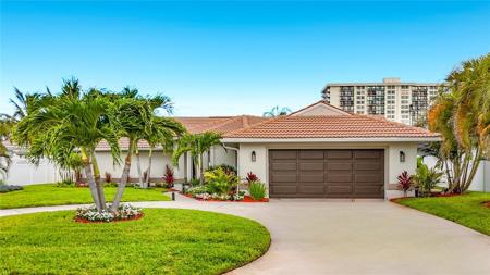 324 LEEWARD ISLAND