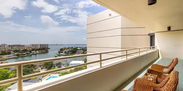 5940 PELICAN BAY S