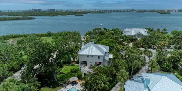 8963 FISHERMENS BAY DRIVE