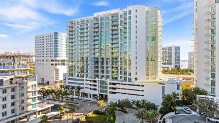 301 QUAY COMMONS